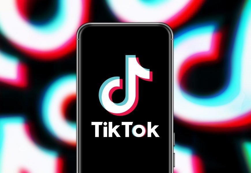 TikTok Shifts Focus to Longer Videos, Alarming Some Creators